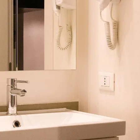 Porta Nuova Modern In The Center - 4 Bergamo