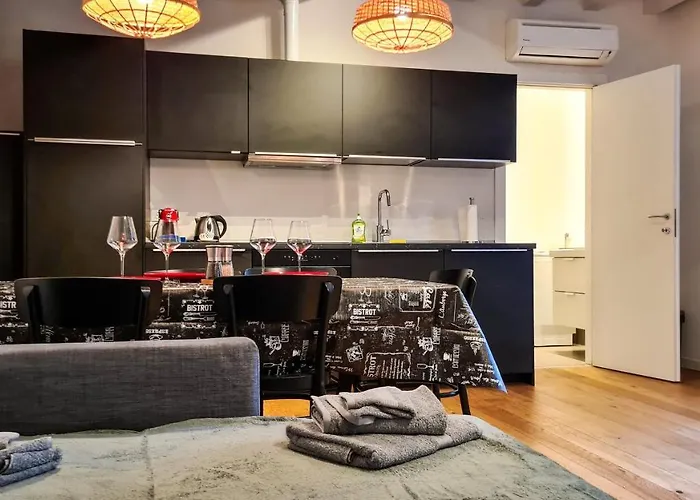 Porta Nuova Modern In The Center - 4 Бергамо