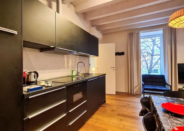 Апартаменти Porta Nuova Modern In The Center - 4 Бергамо