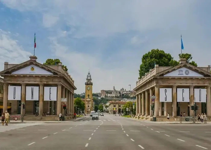 Апартаменти Porta Nuova Modern In The Center - 4